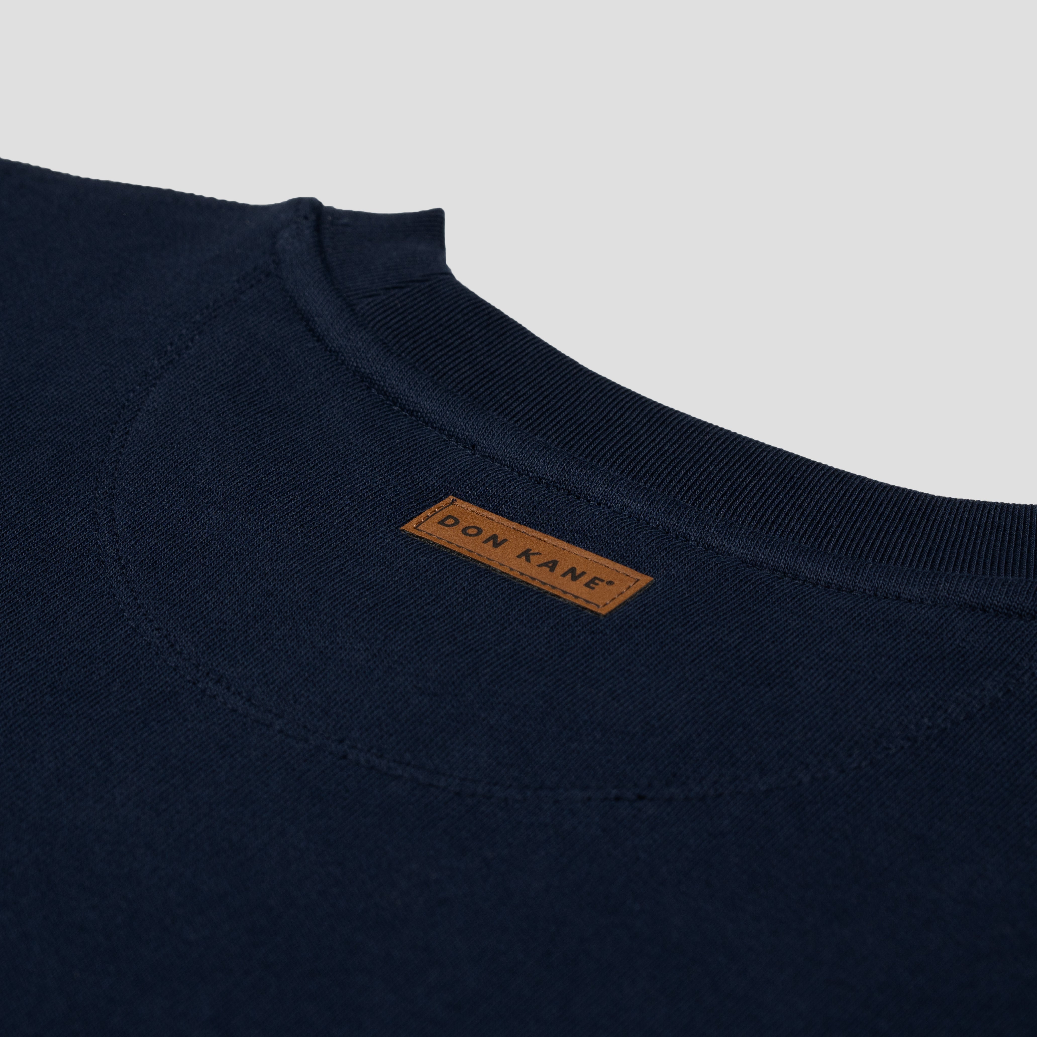 color: navy